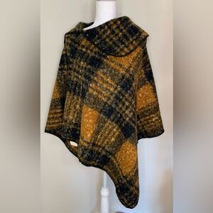 NWT Fadivo New York Plaid Poncho Cape Cozy Fall Womens One Size